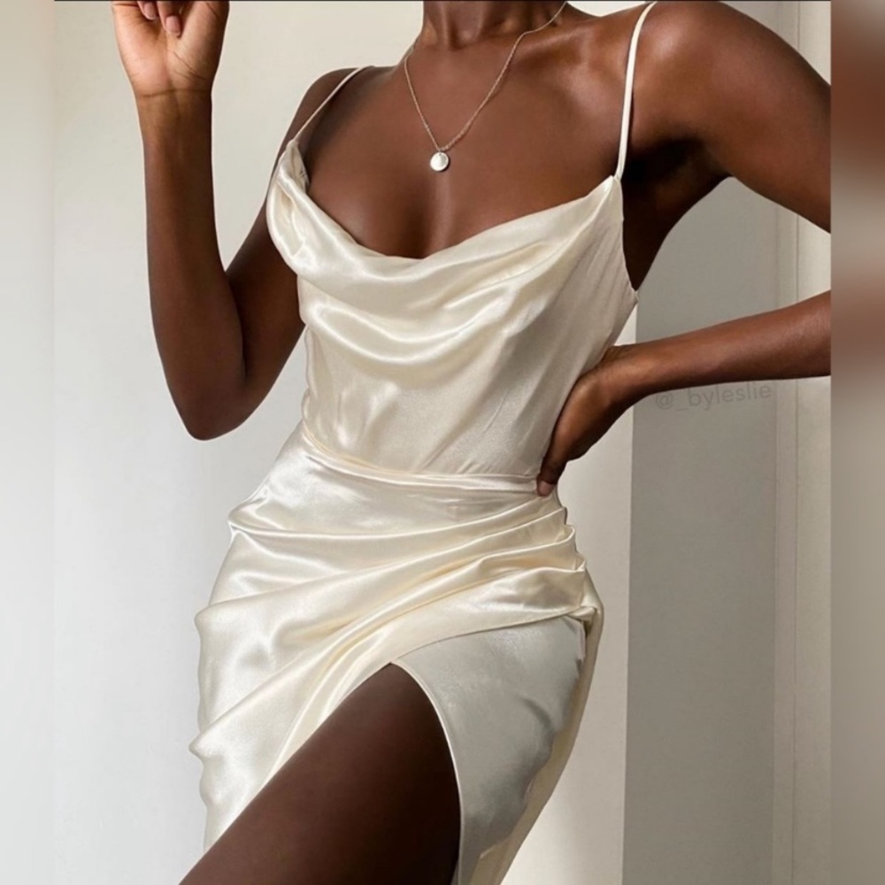 HOUSE OF CB 'Reva' Ivory Satin Balcony Corset Dress /Size XS - Picture 16 of 17